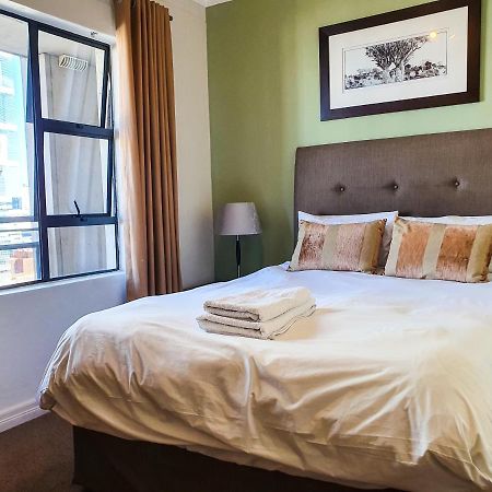 Westpoint Sandton Skyline Apartment ヨハネスブルグ エクステリア 写真