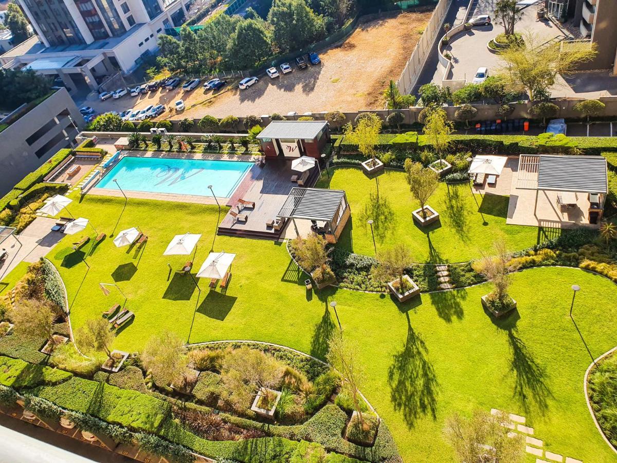Westpoint Sandton Skyline Apartment ヨハネスブルグ エクステリア 写真